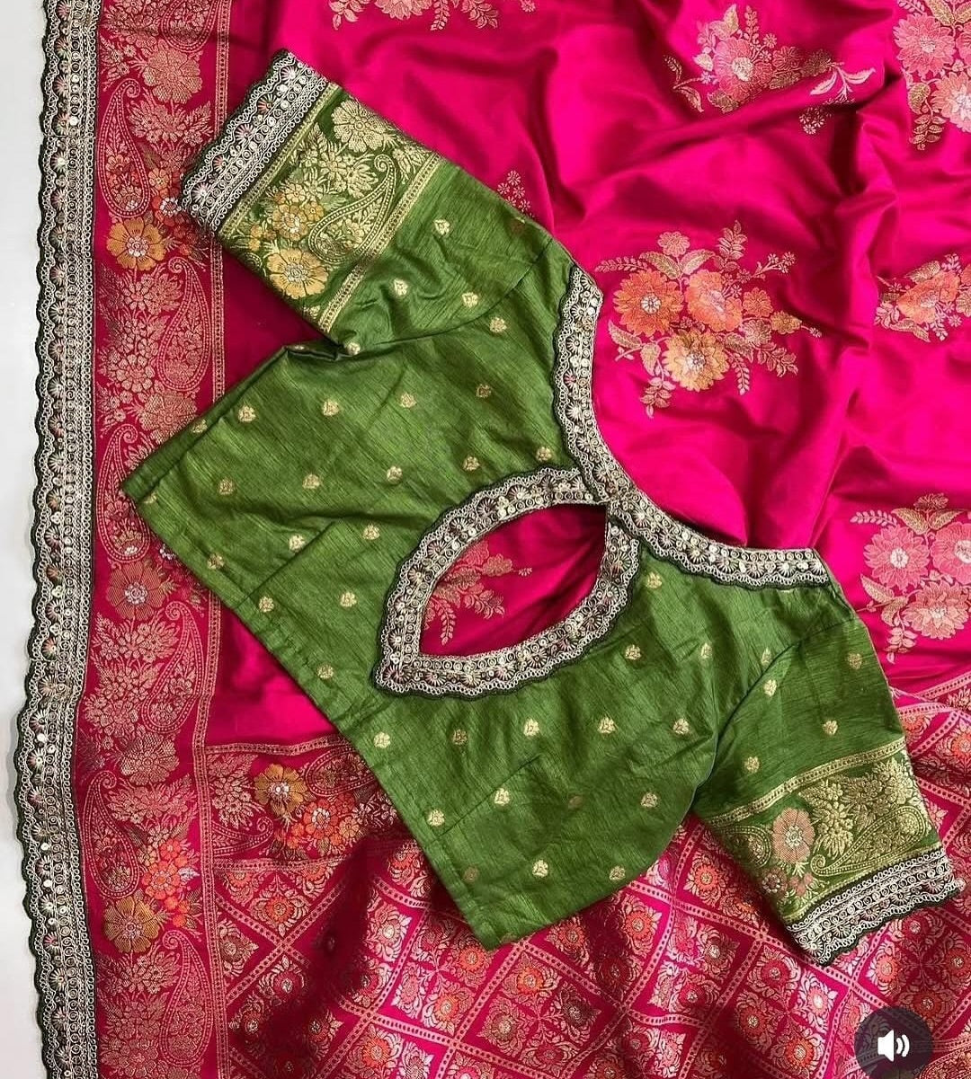 CLASSIC CHROMA SAREE WITH GUL KAARI SIAH-X CLASSIC BLOUSE